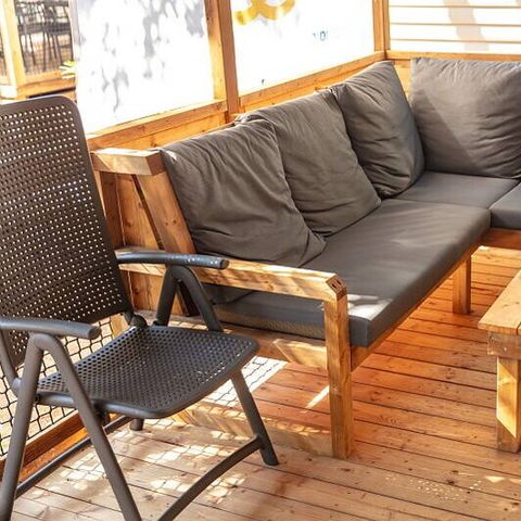 CASA MOBILE 6 persone - Premium | 3 camere da letto | 6 persone | Terrazza lounge | 1 bagno | Aria condizionata | TV