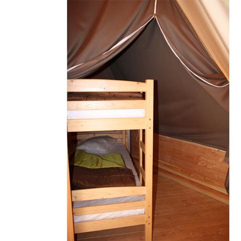 Accommodation 6 persons - FURNISHED without sanitary facilities