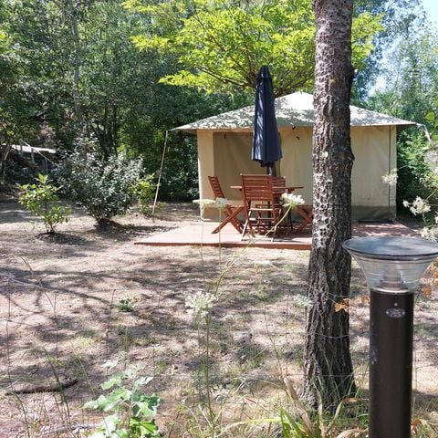 Bungalow 4 personnes - MAYOTTE sans sanitaires 16 m²