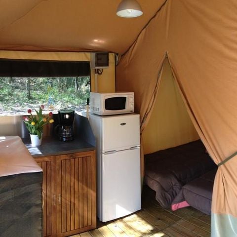 Bungalow 4 personnes - MAYOTTE sans sanitaires 16 m²