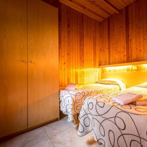 Chalet 4 personen - S150 - KLIMAANLAGE - TV - BETTWÄSCHE - ENDREINIGUNG