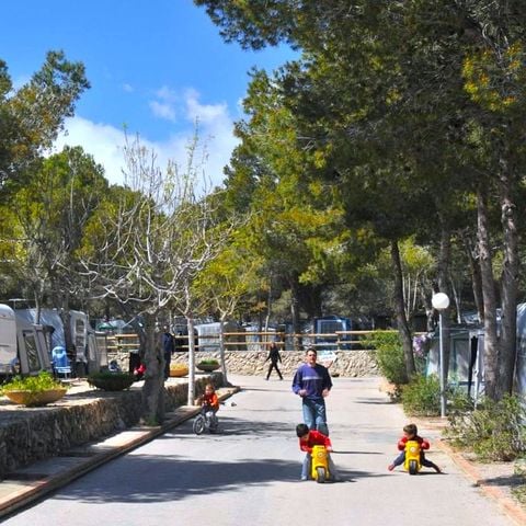 EMPLACEMENT - Plus (6 personnes, bébés compris)