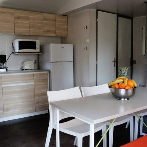 Mobilheim 6 Personen - S2200 - KLIMAANLAGE - BETTWÄSCHE - ENDREINIGUNG