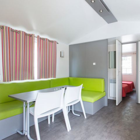 Stacaravan 6 personen - S2200 - AIRCONDITIONING - BEDLINNENPAKKET - EINDSCHOONMAAK