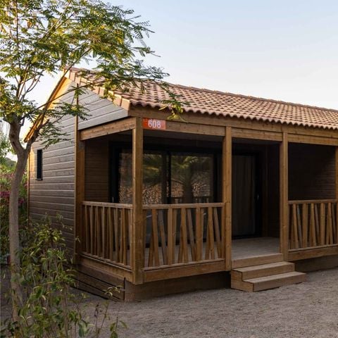 BUNGALOW 6 personas - S-600 (por el Parque de Vilanova)