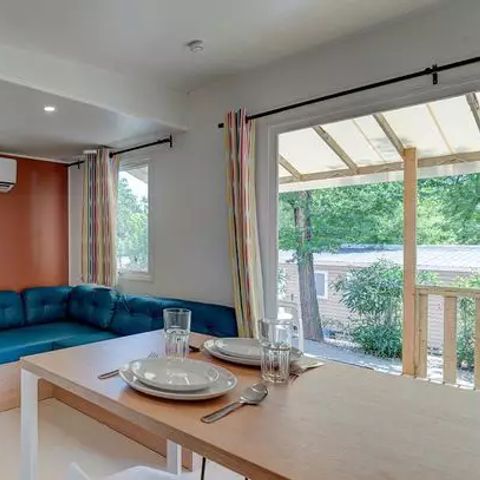 Stacaravan 6 personen - Mobile-home | Premium | 3 slaapkamers | 6 pers. | Verhoogd terras | Airconditioning.