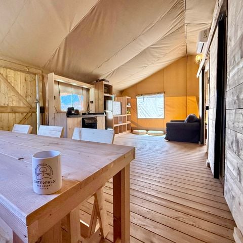 Canvas and wooden tent 5 persons - Illa Roja Shop
