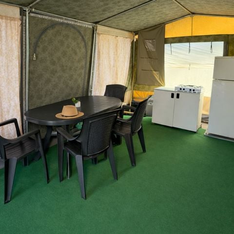 Tent 4 persons - Empordà Pet Friendly