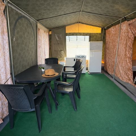 Tent 4 persons - Empordà Pet Friendly