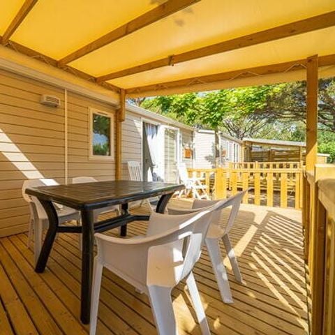 Stacaravan 4 personen - Mobile-home | Comfort | 2 Slaapkamers | 4 Pers. | Verhoogd terras | Airconditioning.