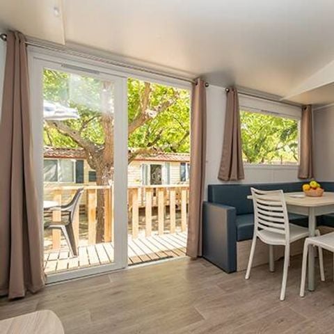 MOBILHOME 6 personnes - Premium | 3 Ch. | 6 Pers. | Terrasse Lounge | Clim. | TV
