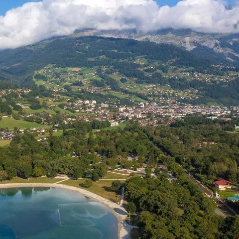 Flower Camping Les Iles - Camping Haute-Savoie - Image N°2