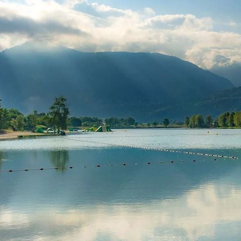 Flower Camping Les Iles - Camping Haute-Savoie - Image N°3