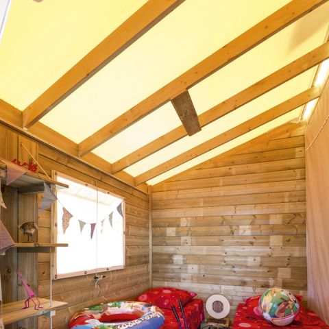 Canvas and wooden tent 5 persons - C- Lodge Pilotis - 2 bedrooms 24m² with covered terrace