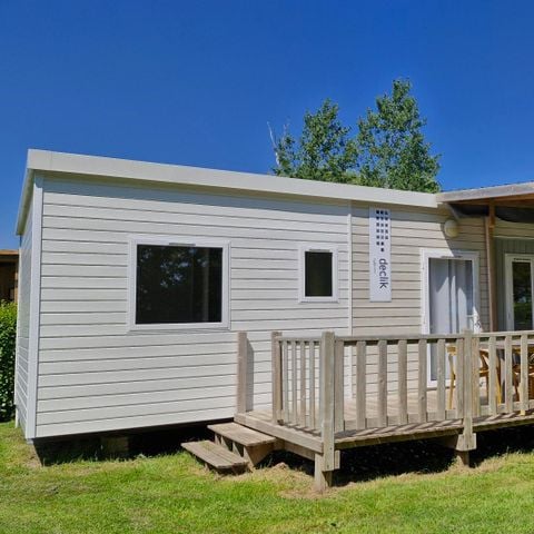 Stacaravan 6 personen - Confort 32m² (3 kamers) + halfoverdekt terras 10m² + TV | 6 personen