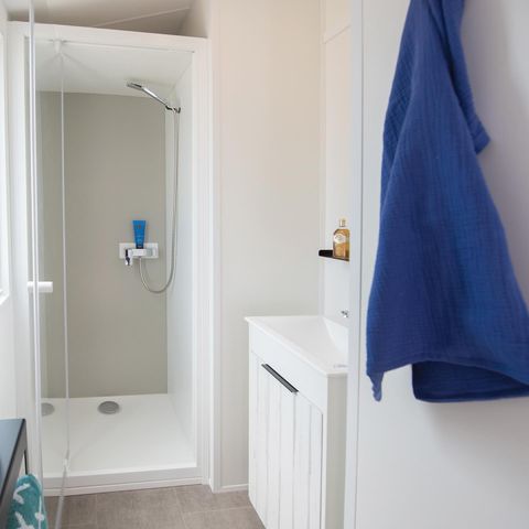 Mobilhome 6 personas - Premium 30m² (3 habitaciones) + terraza 15m² + ropa de cama + toallas + BT + TV 6 pers.