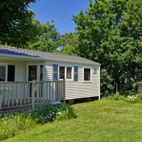 MOBILHOME 4 personnes - Standard 25m² (2 chambres) + terrasse 6m² à 10m² + TV | 4 personnes