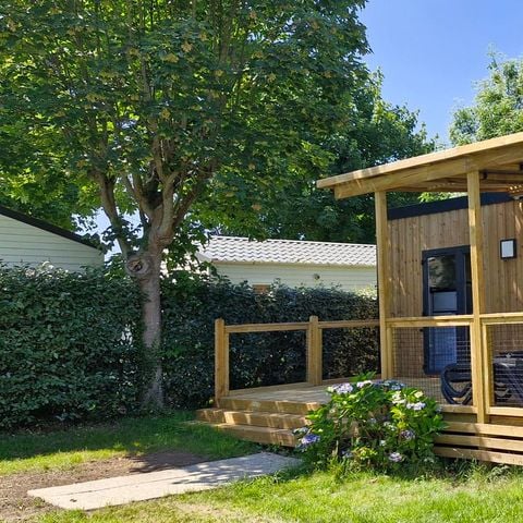 Mobilheim 6 Personen -    	 Homeflower premium 35m² (3 Schlafzimmer) + KLIMA + halbüberdachte Terrasse + TV + Bettwäsche + Handtücher | 6 Personen