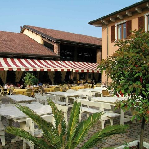 APARTEMENTO 6 personas - GLICINA (planta baja o planta alta)