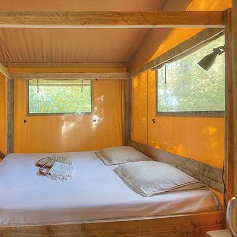 Tent 4 personen - Safaritent | 2 slaapkamers | 3-4 slaapplaatsen | Geen badkamer