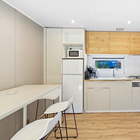 MOBILHOME 4 personnes -  Key West - 2 chambres - 2 salles de bains + TV + Spa