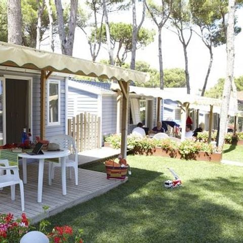 Stacaravan 6 personen - Comfort stacaravan voor 6 personen, airconditioning (ca. 27 m²)