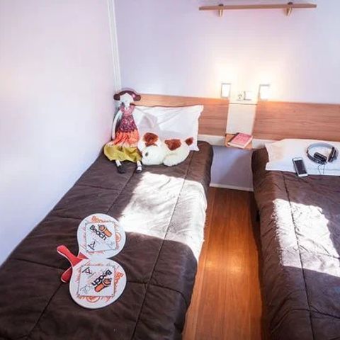 MOBILE HOME 6 people - Classic | 2 Bedrooms | 4/6 Pers. | Raised terrace | Air-con.