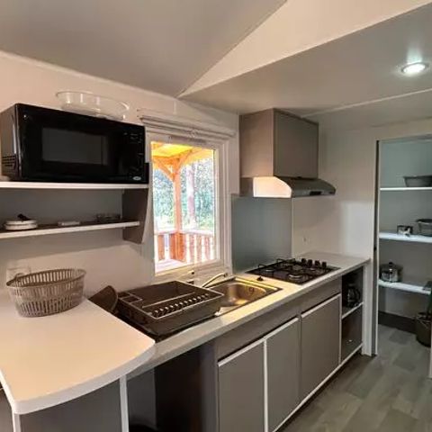 Mobilheim 4 Personen - Comfort | 2 Schlafz. | 4 Pers. | Erhöhte Terrasse | Klimaanlage