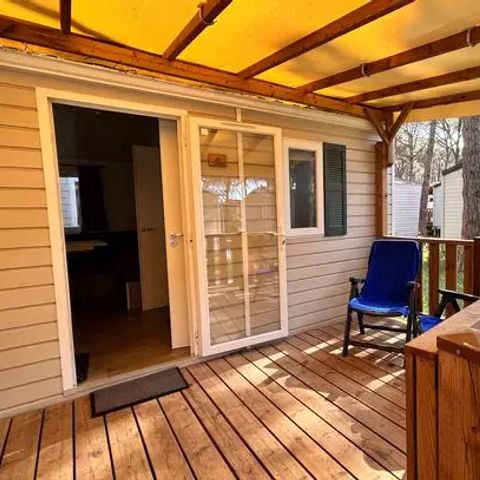 Stacaravan 4 personen - Comfort | 2 Slaapkamers | 4 Pers | Verhoogd terras | Airconditioning