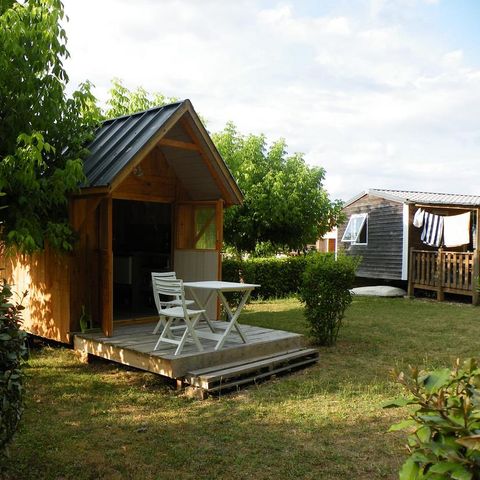 BUNGALOW 2 personnes - Cabane Roulotte 10 m² avec terrasse