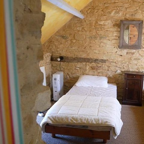 LANDHUIS 6 personen - Charmante gite Les Figuiers - Steen en hout - met zwembad