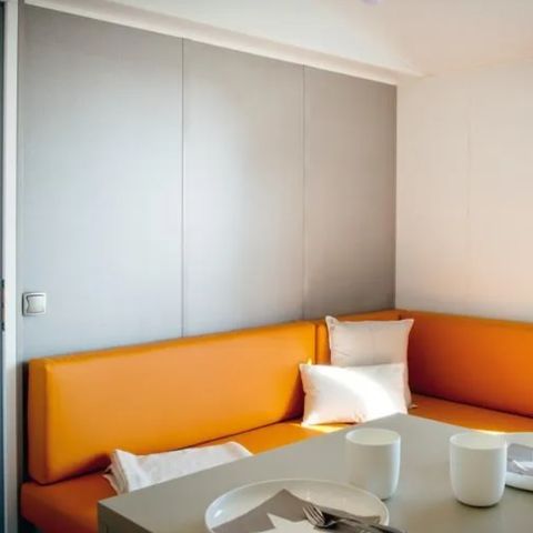 MOBILHOME 4 personas - SUPER PREMIUM 2 HAB / 2 DUCHAS - AIRE ACONDICIONADO