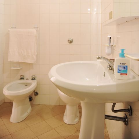 Studio 2 personen - eine Münze