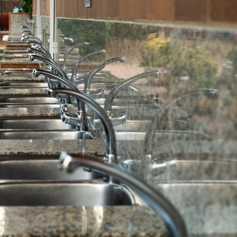 PARCELA - Parcela + 1 coche + tienda, caravana o autocaravana + electricidad