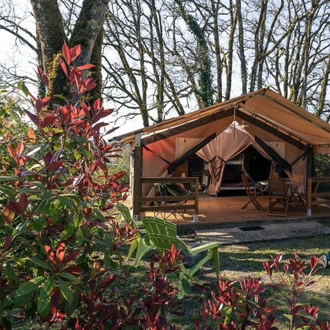 TENTE TOILE ET BOIS 5 personnes - LODGE VICTORIA sans sanitaires