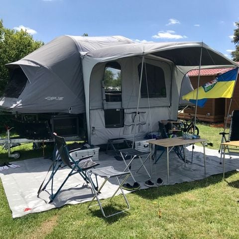 PLOT - Grand Confort pitch with private sanitary facilities