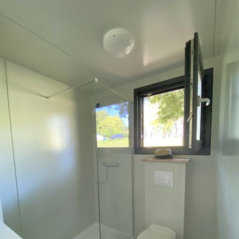 PLOT - Prestige pitch with private sanitary facilities