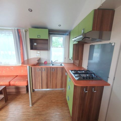 Stacaravan 4 personen - Stacaravan Comfort+ met 2 slaapkamers - Overdekt terras - 30 m2