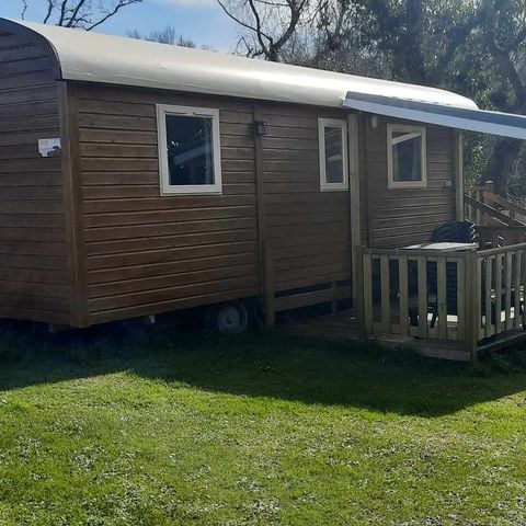 HÉBERGEMENT INSOLITE 4 personnes - ELOÎSE 22 m² (Animaux interdits)