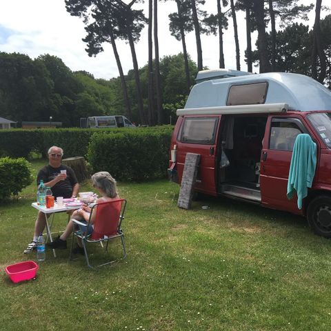 Stellplatz - 80-100m² mit Strom 6A