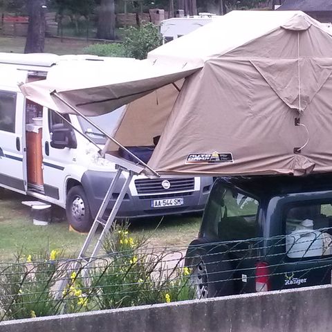 STAANPLAATS - 80-100m² met 6A elektriciteit