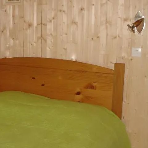 CHALET 5 personas - 74 Chalet Les Bleuets 40m² Terraza cubierta + televisión + lavavajillas 1/5 pers