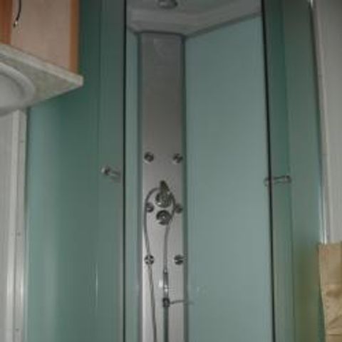 Chalet 5 Personen - 80 Chalet Champêtre 35m² + Große überdachte Terrasse +Fernseher + Geschirrspüler 1/5 Pers.