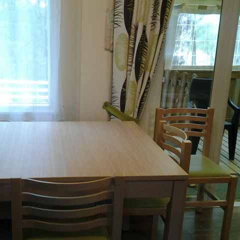 BUNGALOW 6 personnes - Résidence RIVIERA 40m2 (2 salle de bains) +clim + LAVE LINGE ET LAVE VAISSELLE+TERRASSE COUVERTE