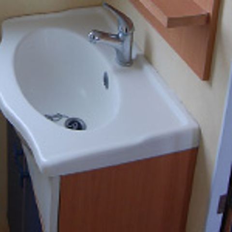 Mobilheim 4 Personen - 21 Résidence La Capucine 29m2 überdachte Terrasse + Geschirrspüler + Fernseher 1/4 Pers.