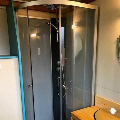 Chalet 5 personen - 12 CHALET L'Amarylis 35m² + vaatwasser +OVERDEKT TERRAS +TV 1/5 pers