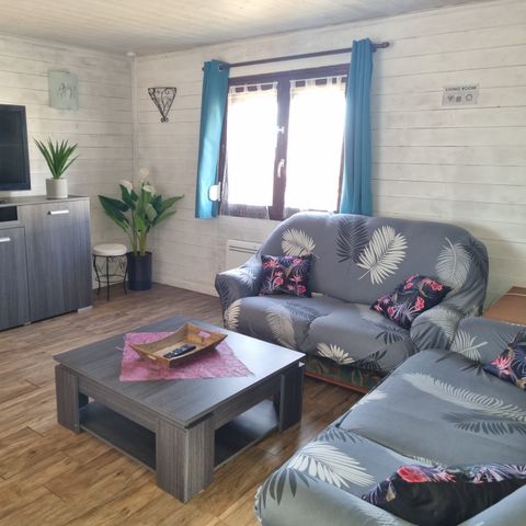 Chalet 5 persons - 14 Chalet IRIS 45m² with Television + Dishwasher + Covered terrace 1/5 pers