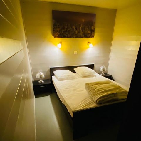 Chalet 5 personen - 14 Chalet IRIS 45m² met Televisie + Afwasmachine + Overdekt terras 1/5 pers