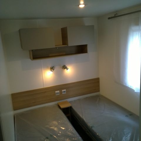 Mobilheim 6 Personen - EDEN Residence 40m2 (2 Badezimmer) +Klima + WÄSCHE- UND GESCHIRRSPÜLERWASCHMASCHINE+BEDECKTE TERRASSE