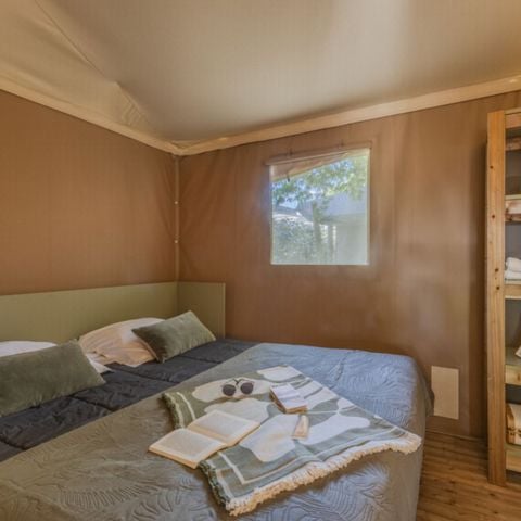 TENT 4 people - Tent Lodge Cristal 4 p 2 Ch 1 Sdb *** (in French)